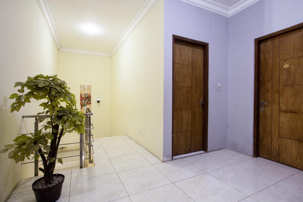 Reddoorz Near Marvel City Mall Wonotjolo Zewnętrze zdjęcie